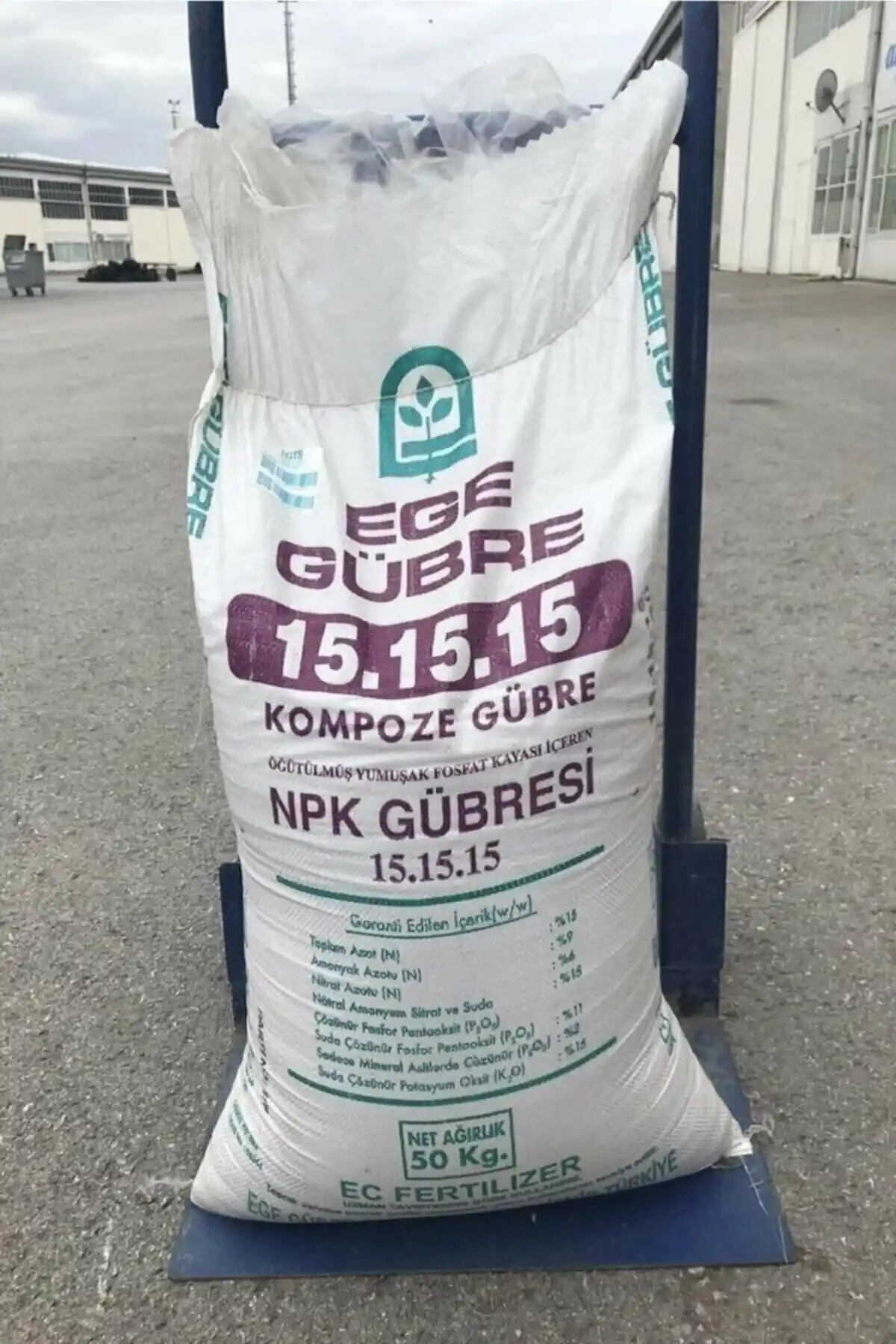 Ege Gübre 15.15.15 NPK Gübreleri Karşılaştırması ve Kullanım İpuçları