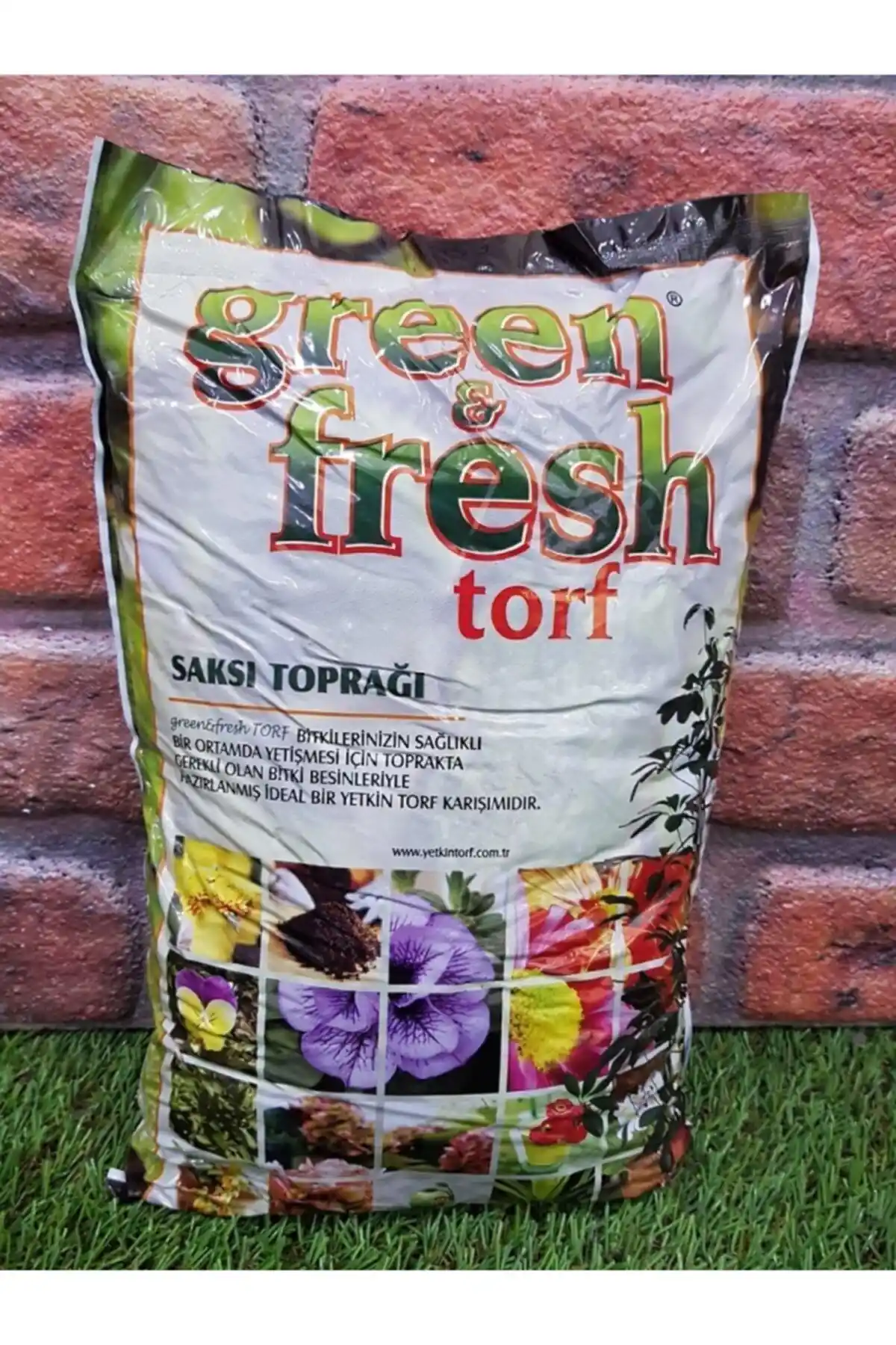 Green Fresh Torf ve Plant Home Power Mix Karşılaştırması: Hangi Toprak Daha Uygun