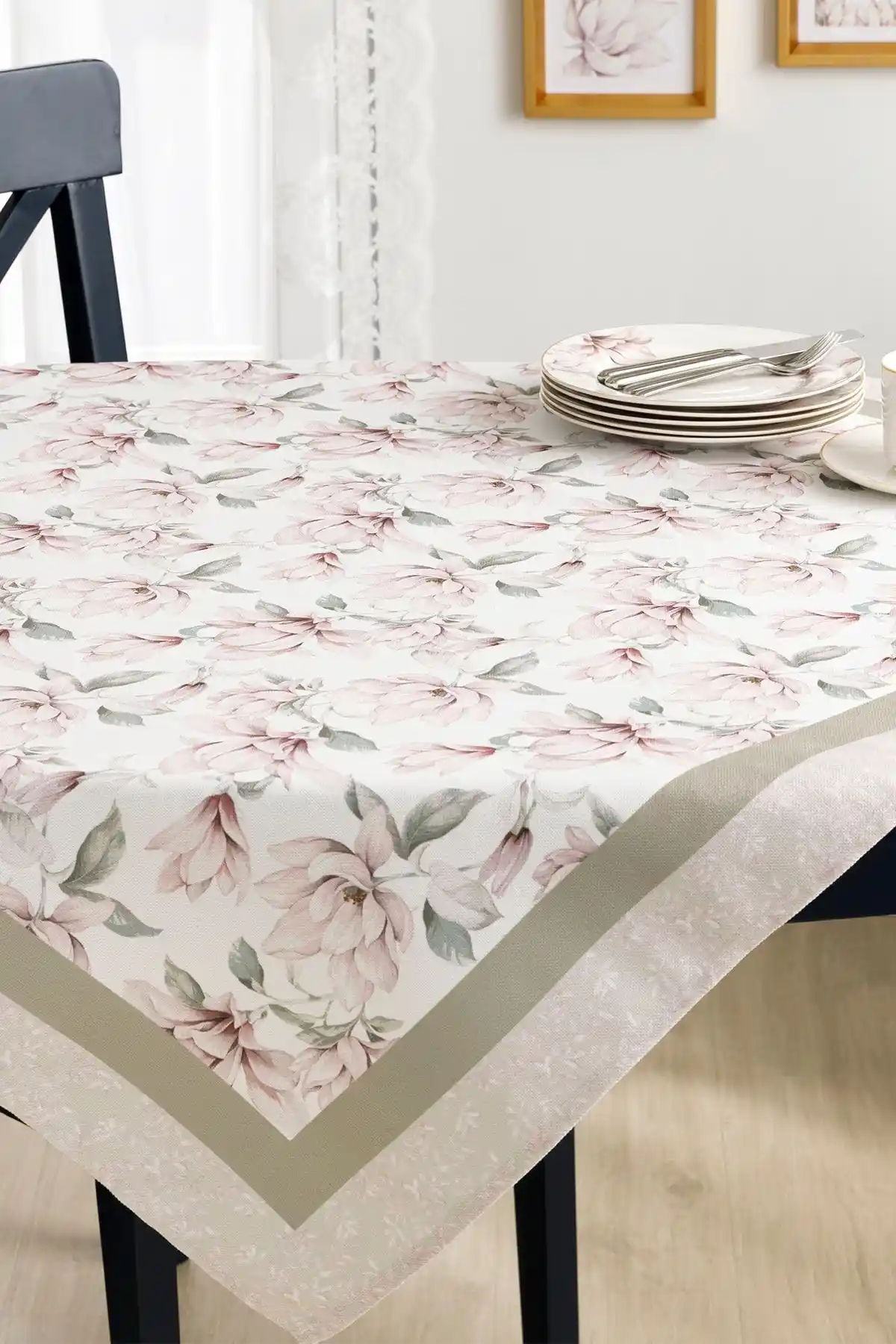 100x100 Masa Örtüsü Seçenekleri ve Dekorasyon İpuçlarıyla Şıklık Yaratın