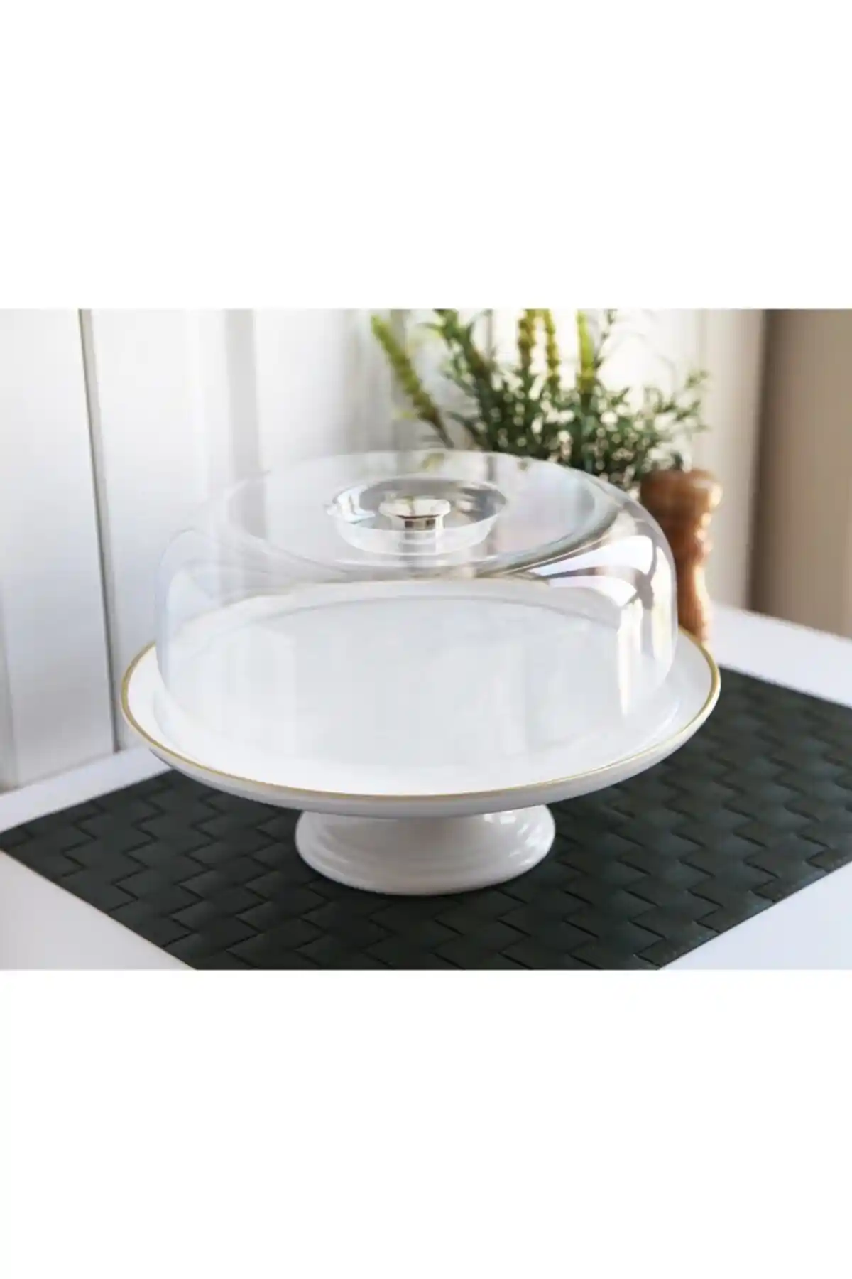 13 Parça Pasta Sunum Setleri ile Dekorasyonda Zarafet ve Fonksiyonellik Sağlayın