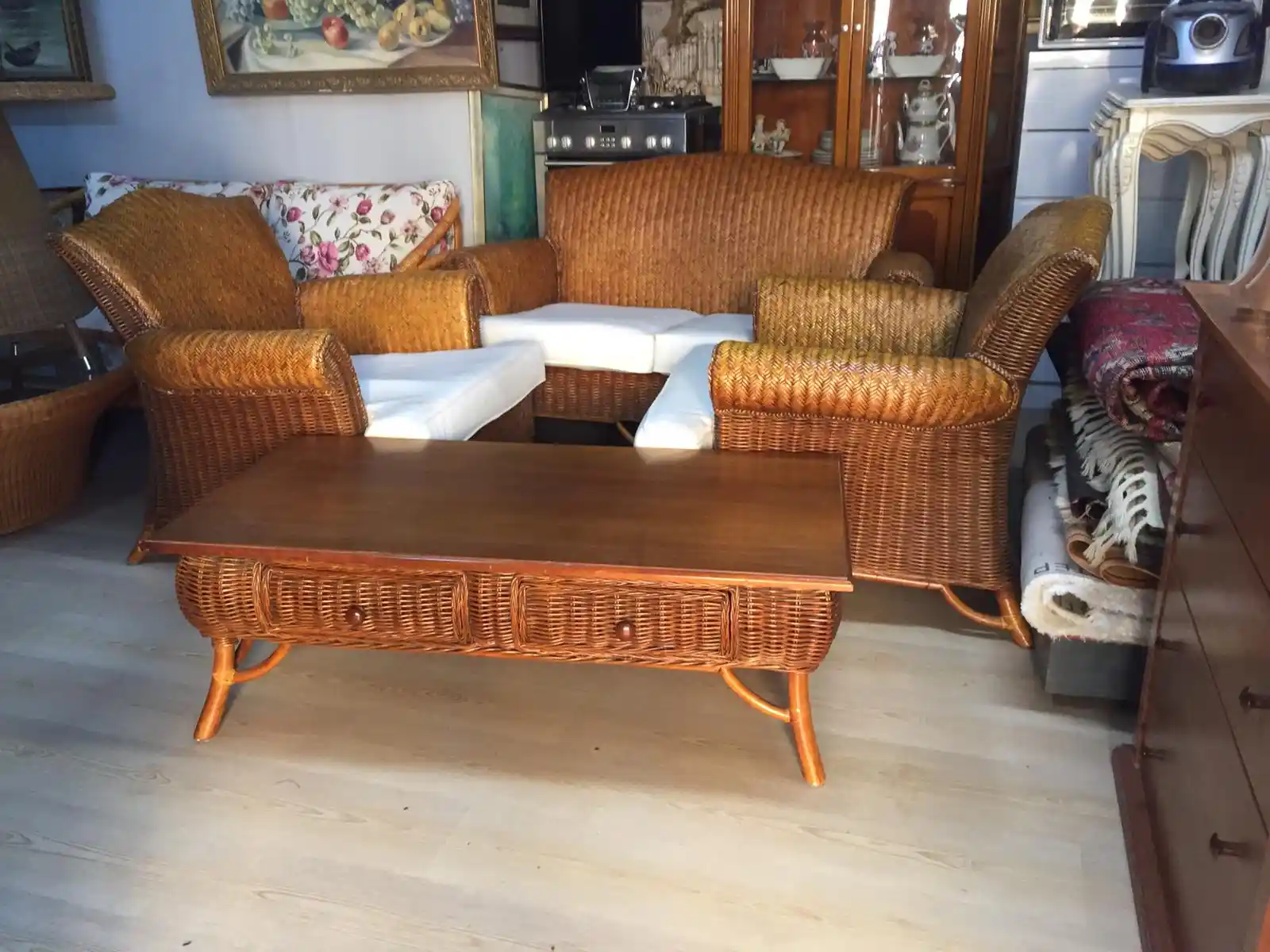 2. El Bambu Koltuklar ile Doğal ve Şık Dekorasyon Çözümleri