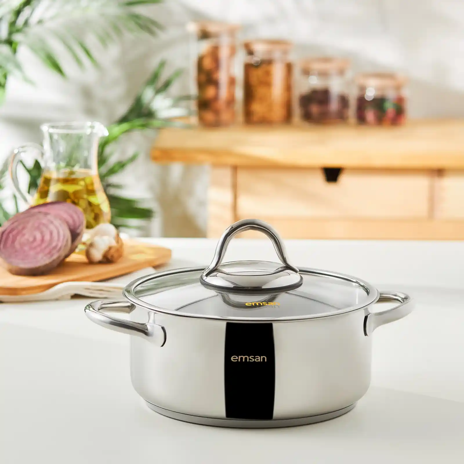 22 cm Tencere ile Mutfak Dekorasyonunu Şıklık ve Fonksiyonellik Bir Arada Yakalayın