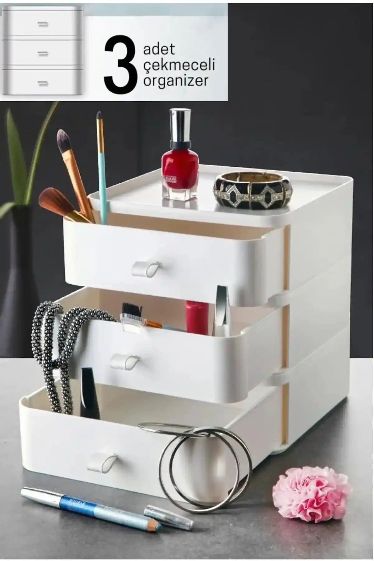 3 Katlı Organizerlerle Dekorasyonda İşlevsellik ve Estetiğin Mükemmel Buluşması