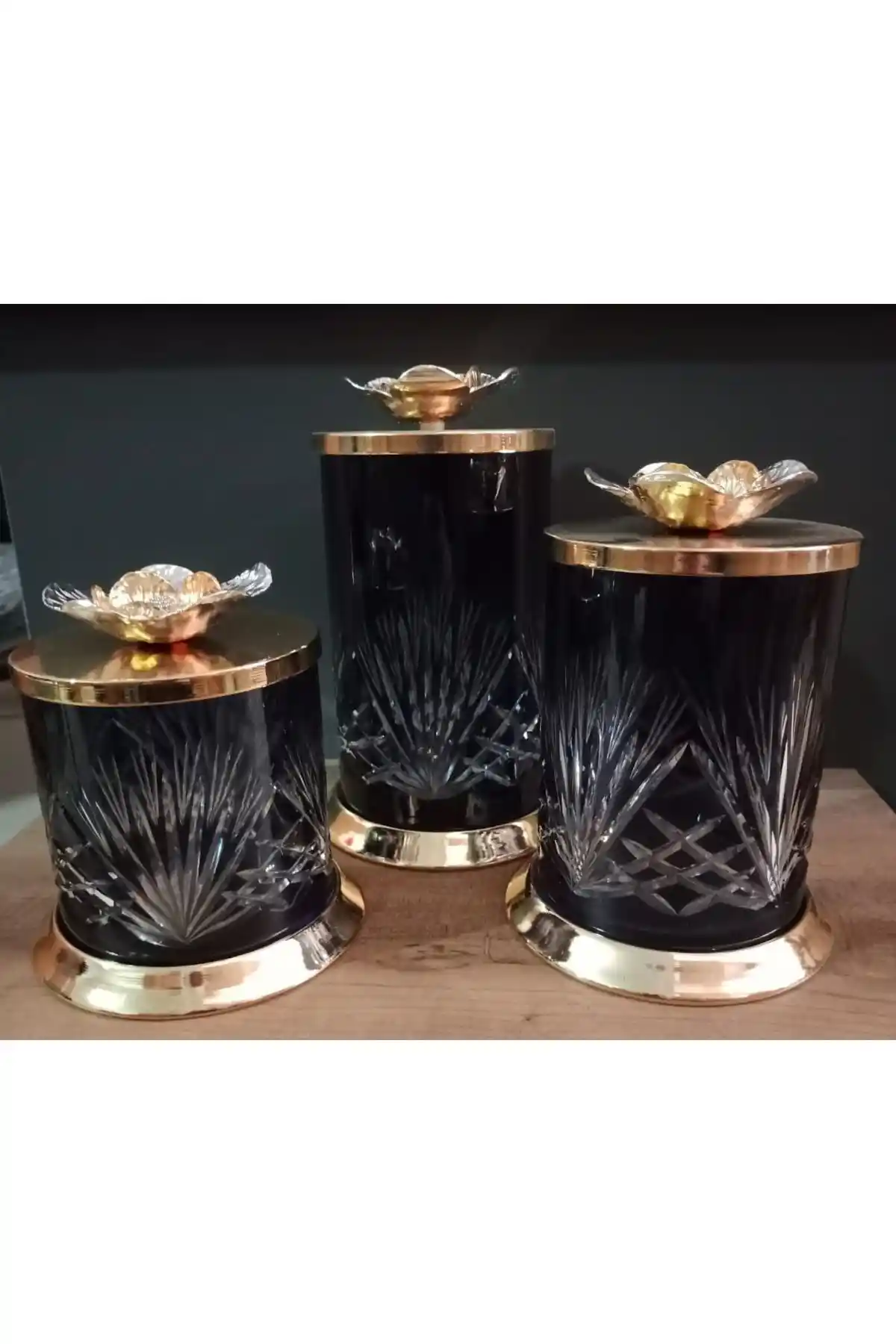 3'lü Dekoratif Kavanozlar ile Ev Dekorasyonunda Şıklık ve Fonksiyonellik Artışı