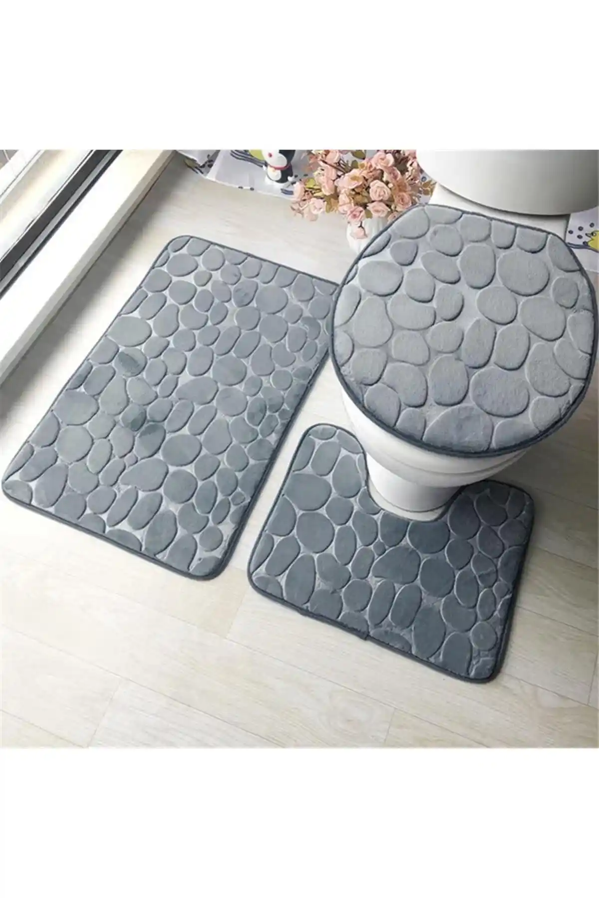 3’lü Banyo Paspas Setleri ile Şık ve Güvenli Banyo Dekorasyonu Sağlayın