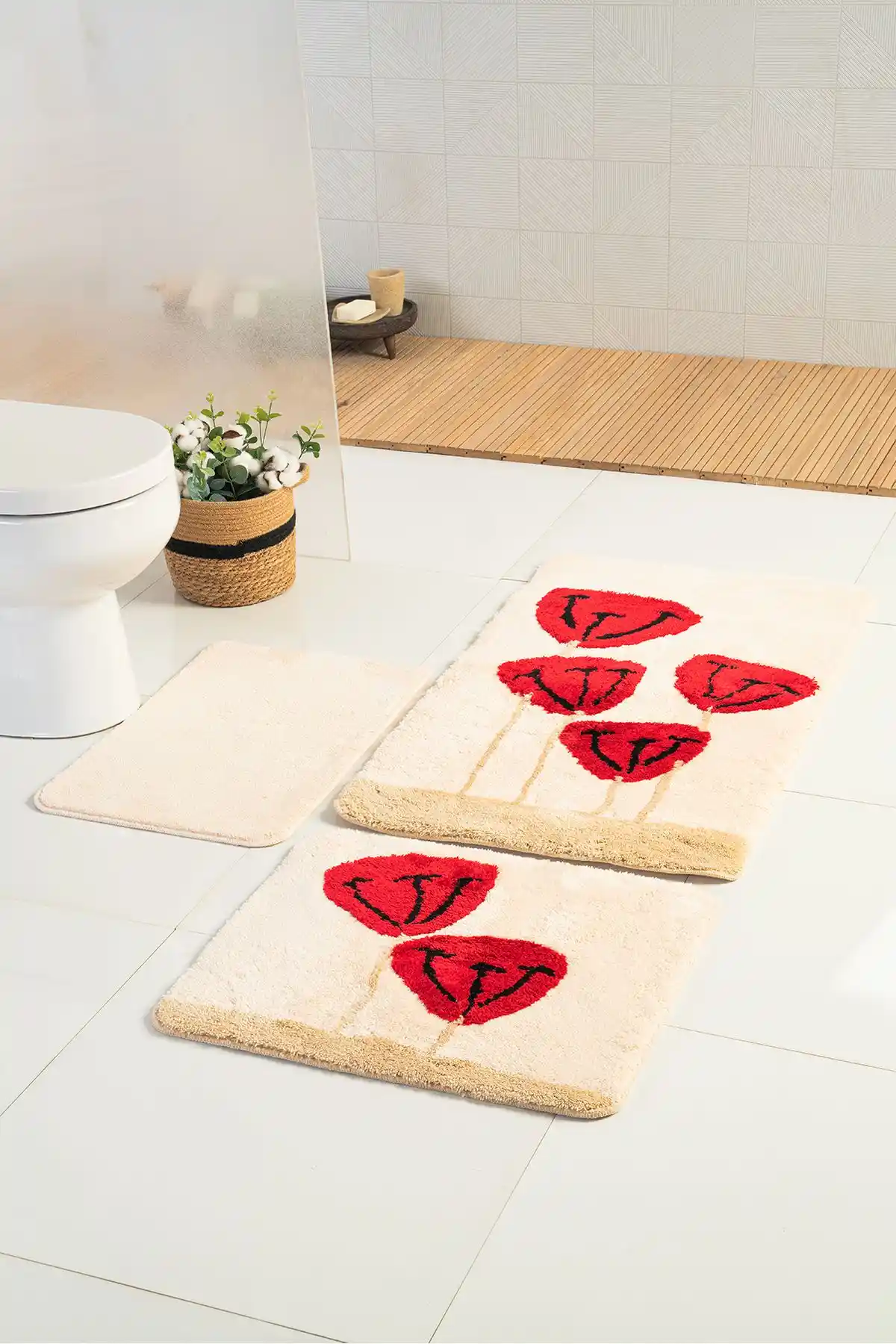 3’lü Banyo Paspası Setleri ile Şık ve Konforlu Banyo Dekorasyonu