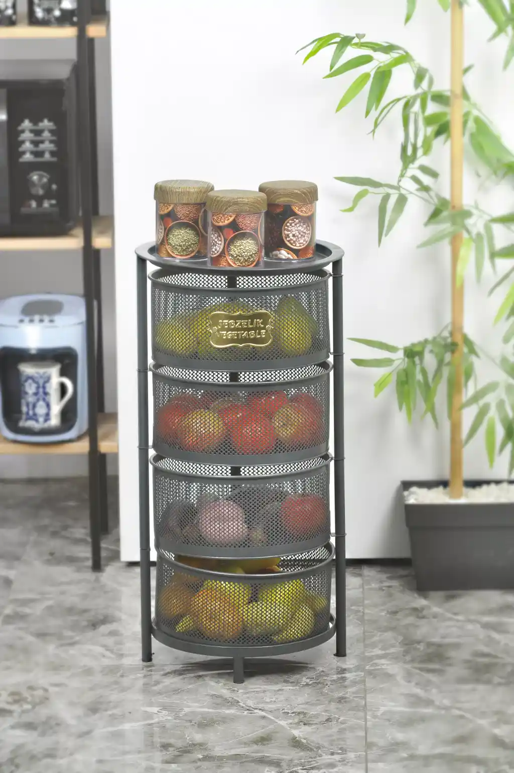 4 Katlı Metal Sebzelikler ile Modern ve Fonksiyonel Mutfak Dekorasyonu