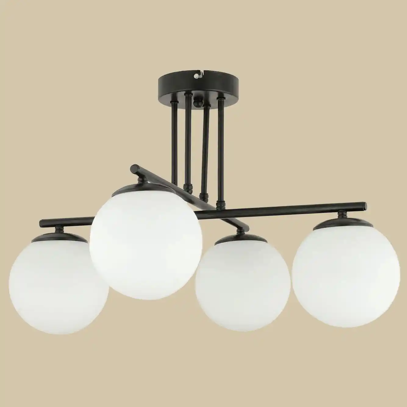 4'lü avize modelleri ve dekorasyonda şıklık ile fonksiyonellik sağlama yolları