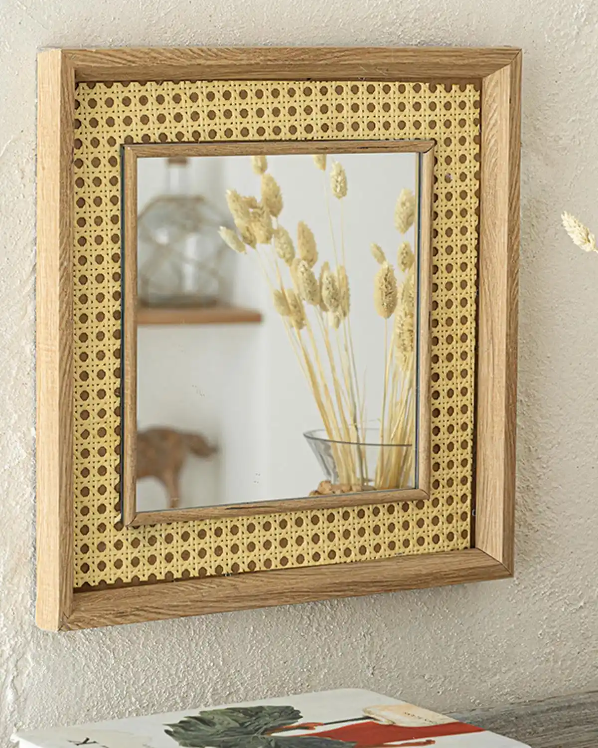 40x40 Ayna Dekorasyon İpuçları ve Farklı Tarzlara Uygun Kullanım Önerileri