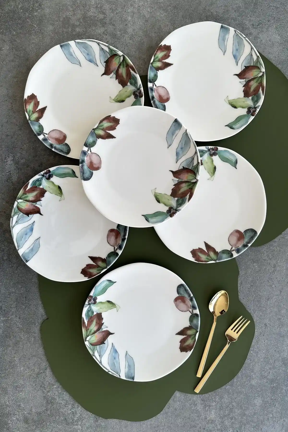 6 Kişilik Tabak Takımı Seçenekleri ve Sofra Dekorasyonunda İpuçları