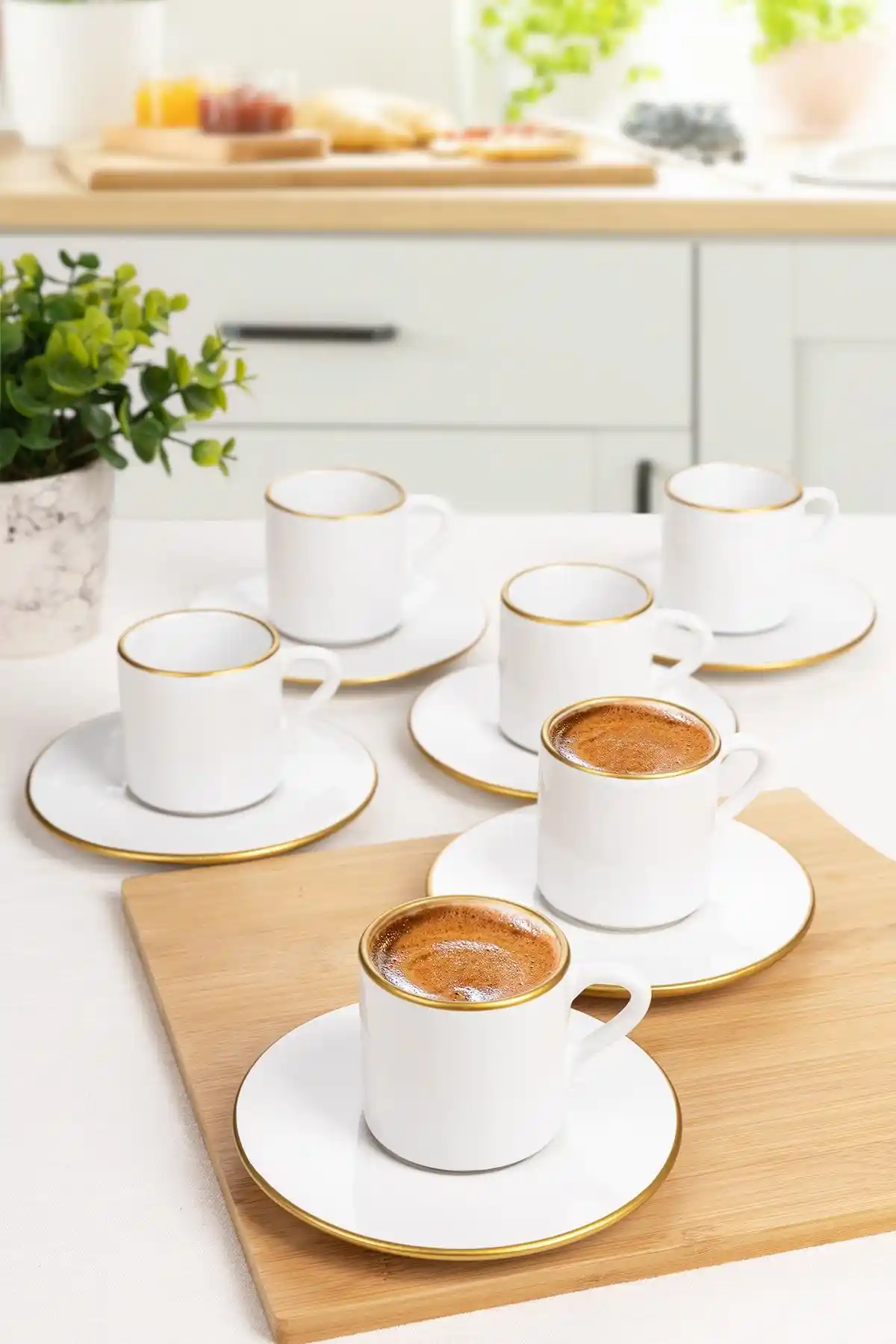 6'lı Kahve Fincan Takımlarıyla Ev Dekorasyonunuza Şıklık Katın