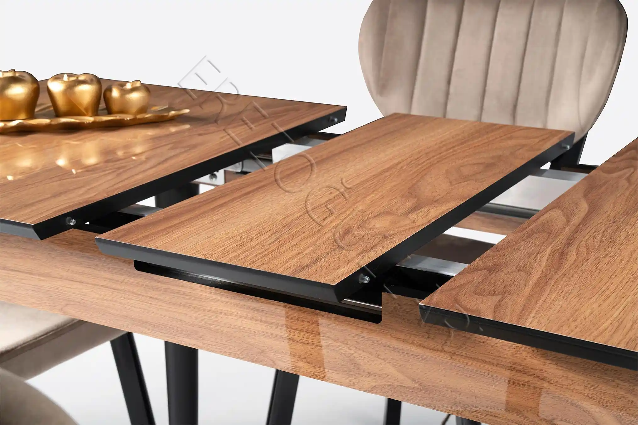 60x100 Mutfağınız İçin En Şık ve İşlevsel Masa Seçenekleri ve Dekorasyon İpuçları