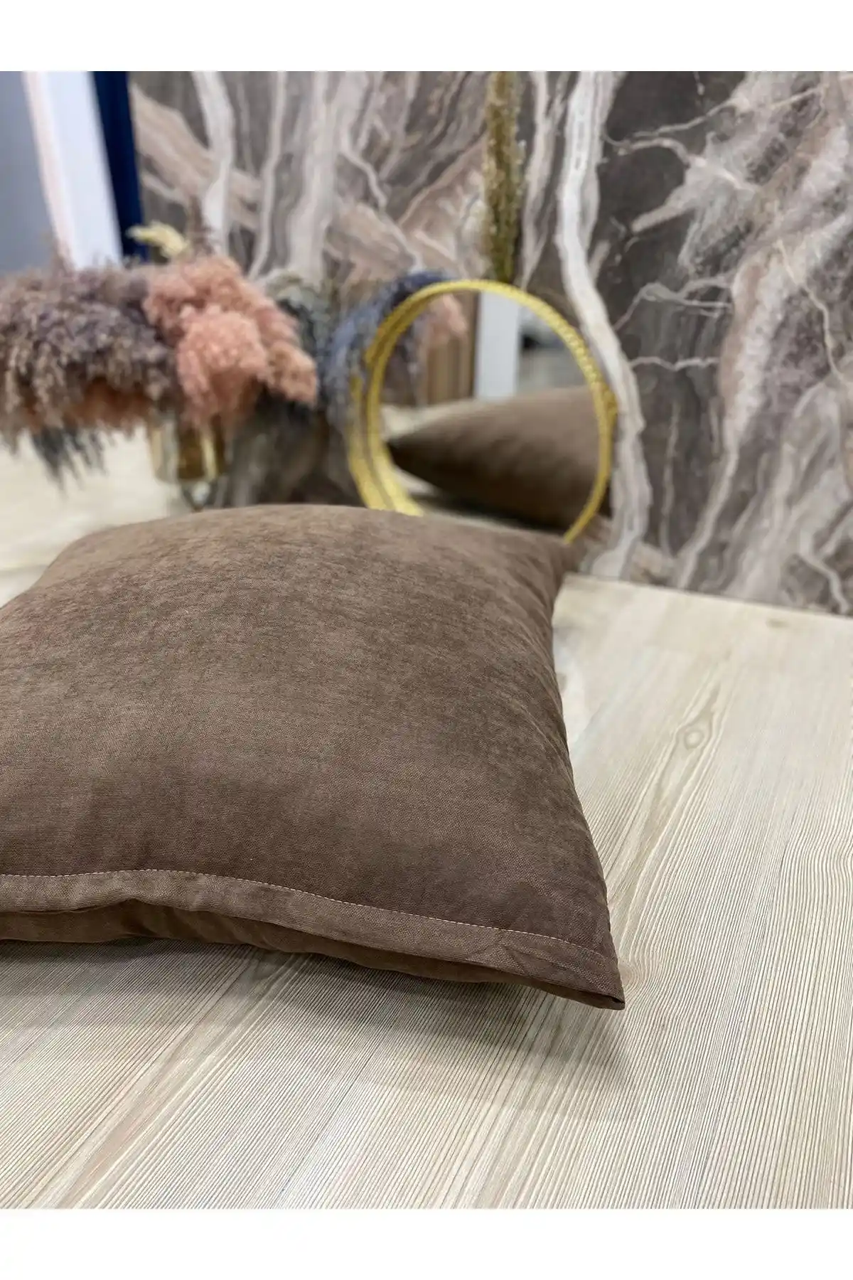 60x60 Minder Kılıfı ile Ev Dekorasyonunuzu Yenileyin Modern ve Şık Seçenekler