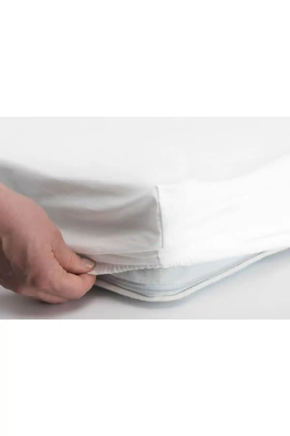 70x110 Lastikli Çarşaflar: Konfor ve Estetiğin Modern Yatak Dekorasyonundaki Rolü