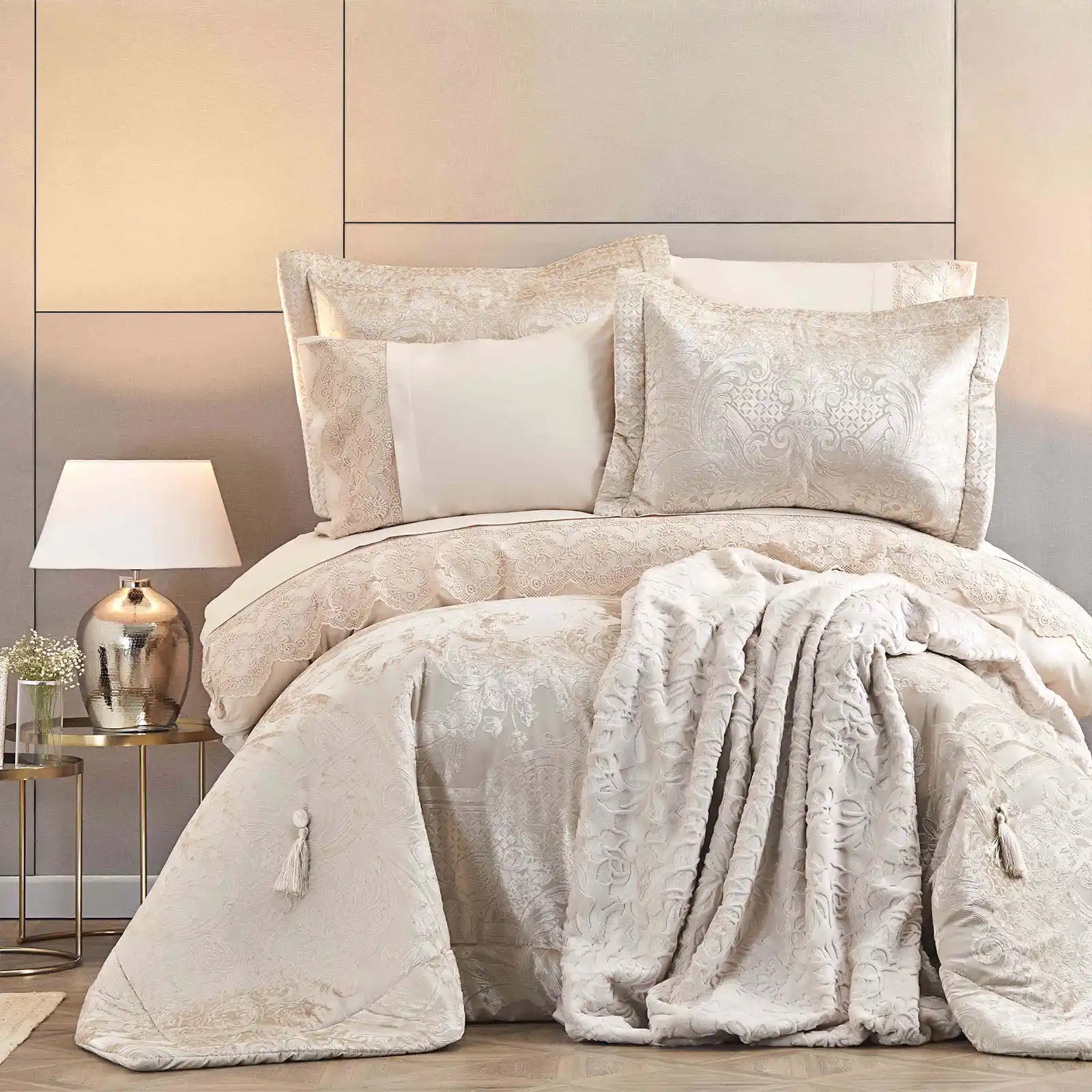 8 Parça Çeyiz Setleri ile Evinizi Şık ve Fonksiyonel Hale Getirin