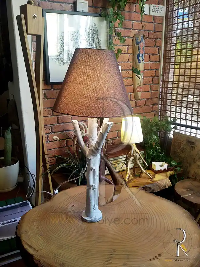 Abajur Ağaç Dekorasyon Fikirleri ve Doğal Ahşap Ürünlerin Avantajları