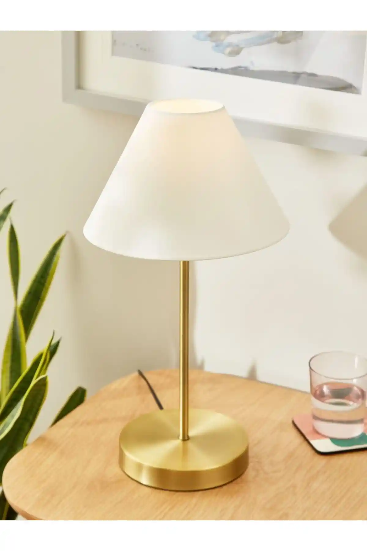 Abajur Masa Lambası Seçimi ve Dekorasyonda Kullanım İpuçları