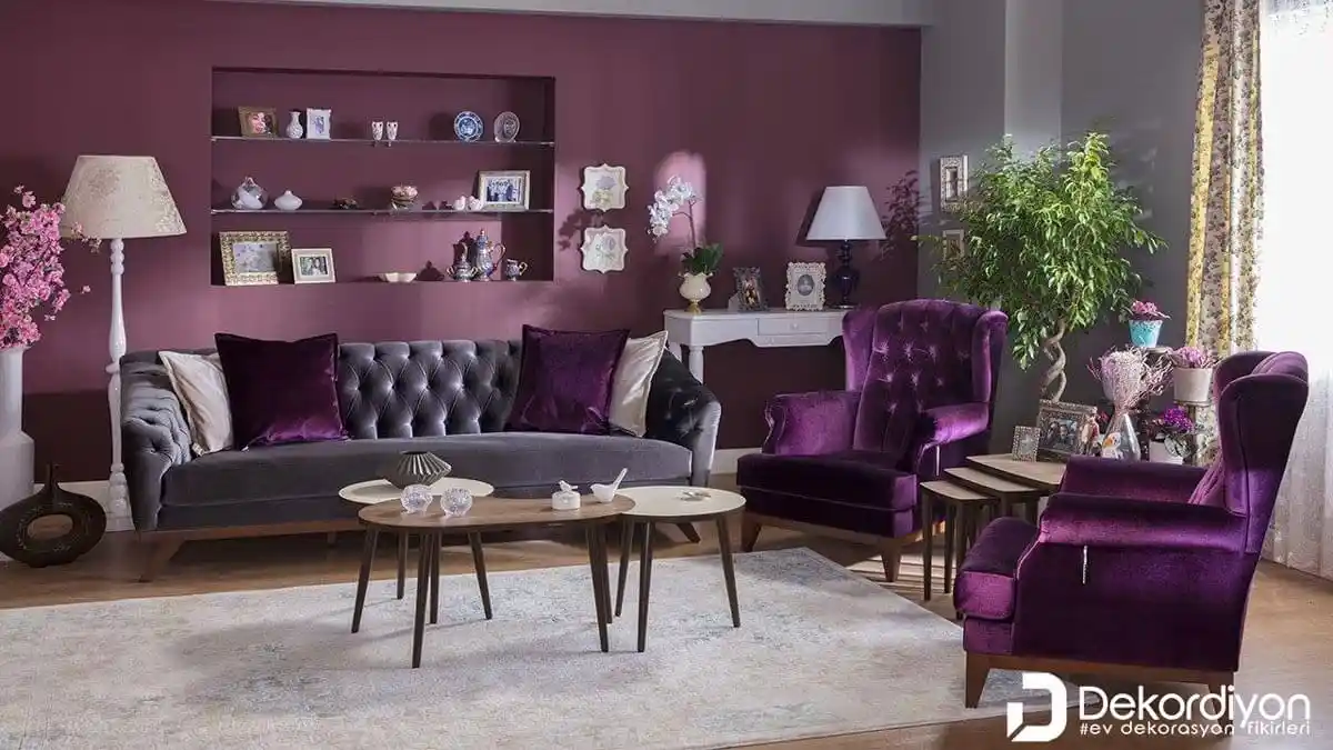 Açık Mürdüm Rengi Koltuk ile Dekorasyonun Zarif ve Modern Yönleri