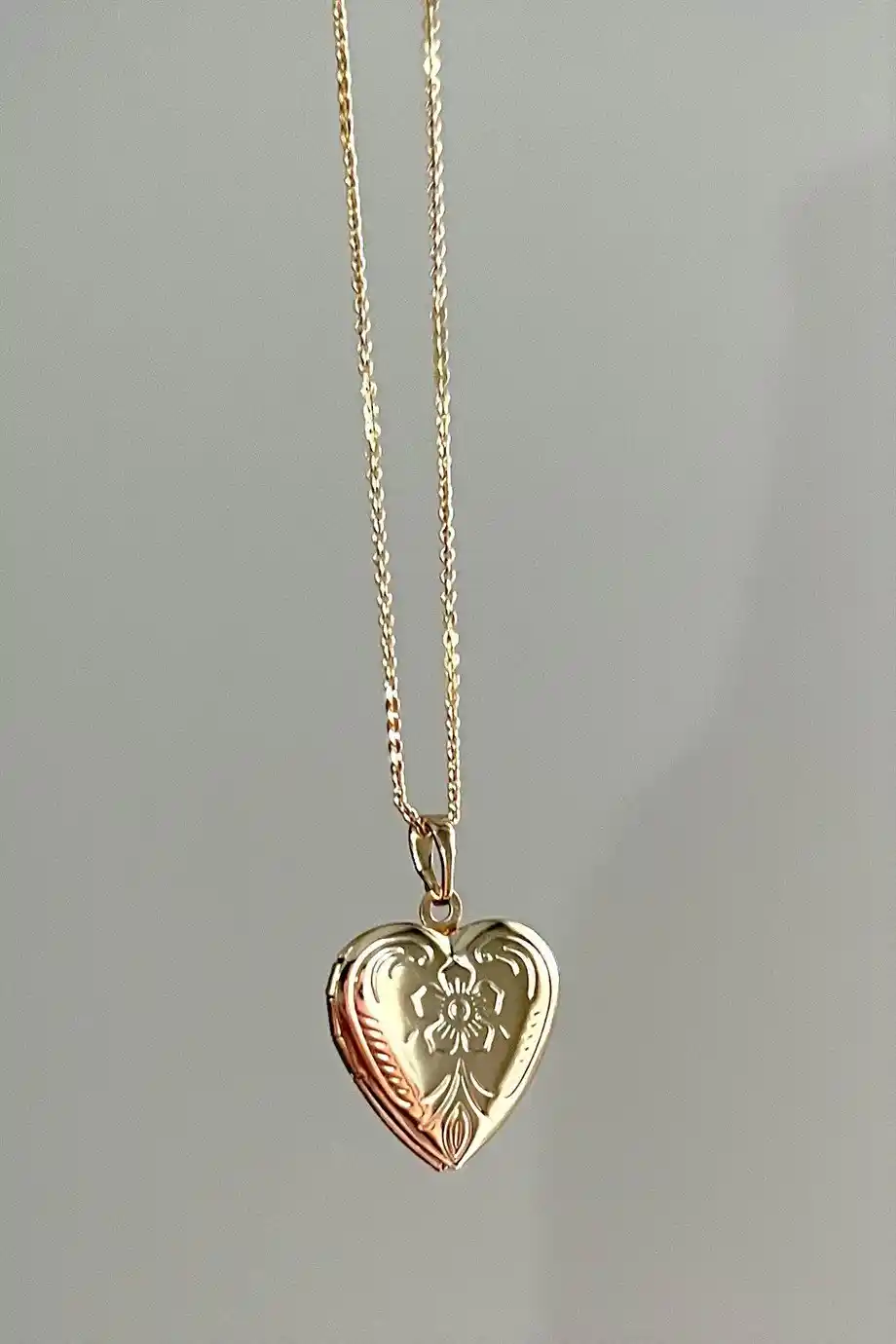 Açılan Kolye ile Dekorasyonda Zarafetin Yeni Yüzü ve Yaratıcı Kullanım İpuçları