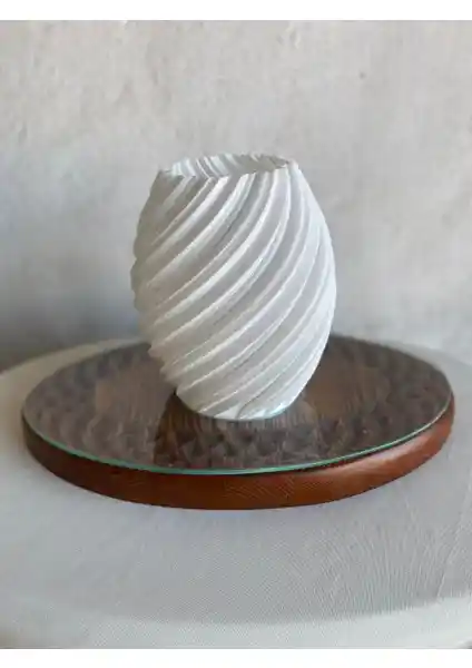 Ahşabın Ruhu Spiral Formlu El Yapımı 3D Baskı Abajur Modern ve Sürdürülebilir İç Mekan Dekoru