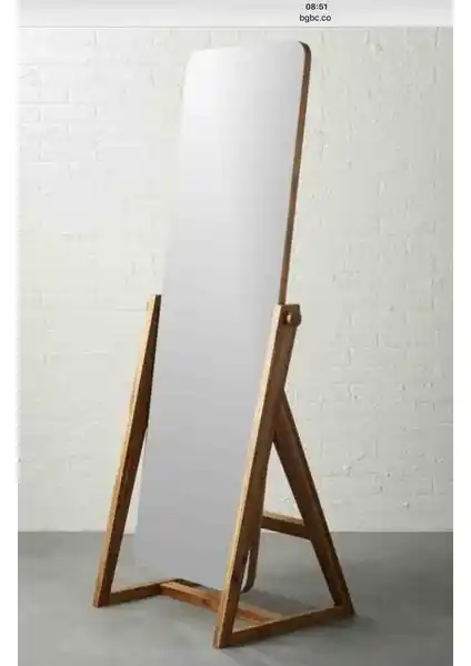 Ahşap Ayaklı Ayna: Modern ve Şık Tasarımıyla Ev Dekorasyonunuza Zarif Dokunuş