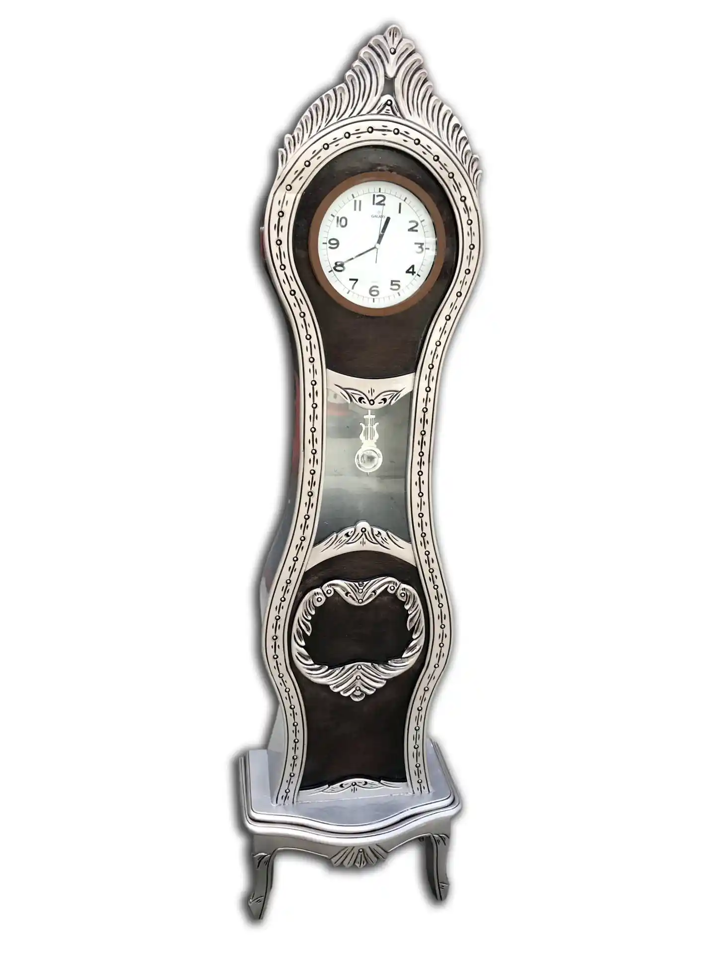 Ahşap Ayaklı Saatler ile Dekorasyonunuzu Zenginleştirin ve Mekanlara Şıklık Katın