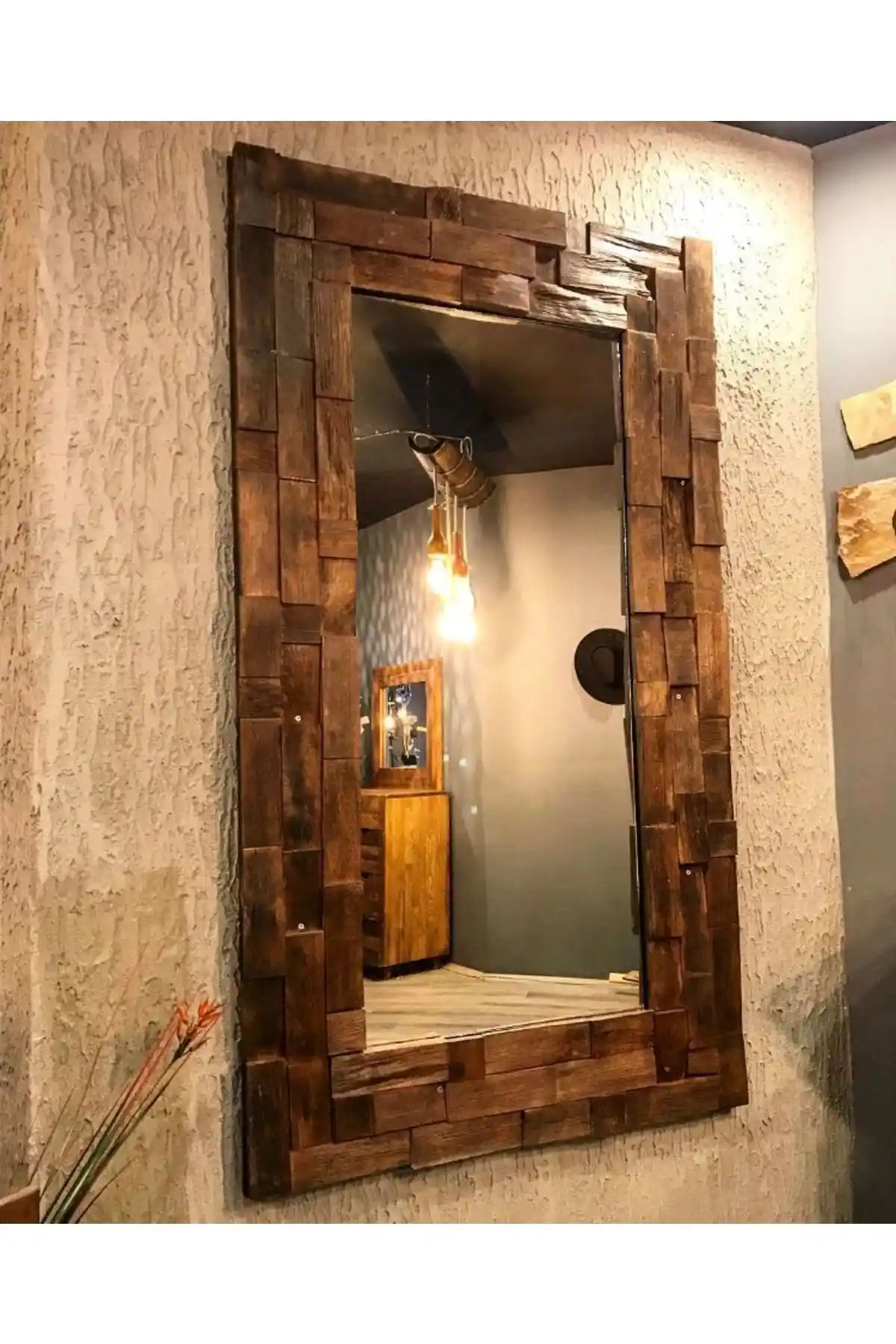 Ahşap Boydan Aynalar ile Dekorasyonunuzu Geliştirin ve Alanlarınızı Canlandırın