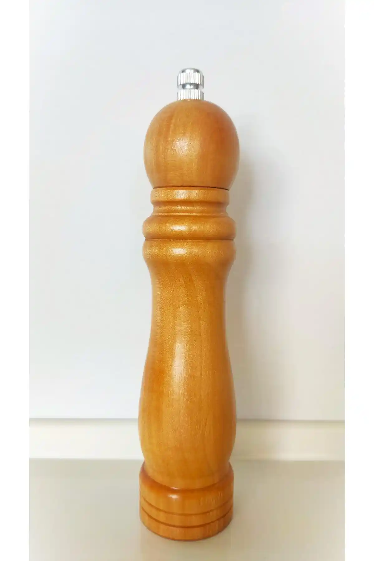 Ahşap Değirmen Tuzluk Biberlik Setleriyle Doğal ve Şık Mutfak Dekorasyonu