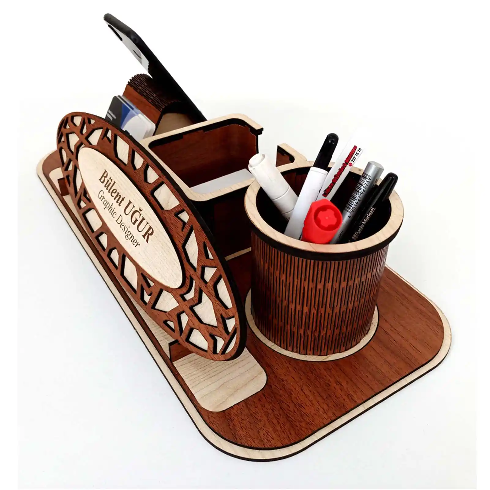 Ahşap Kalemlikler: Doğallık ve Şıklığın Buluştuğu Dekoratif Çözümler