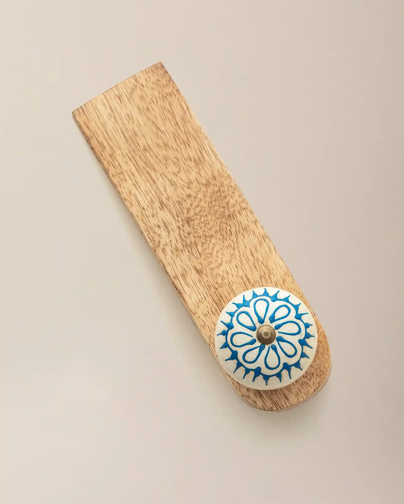 Ahşap Kapı Stoperleri Dekorasyonda Şıklık ve Fonksiyonelliğin Buluşması