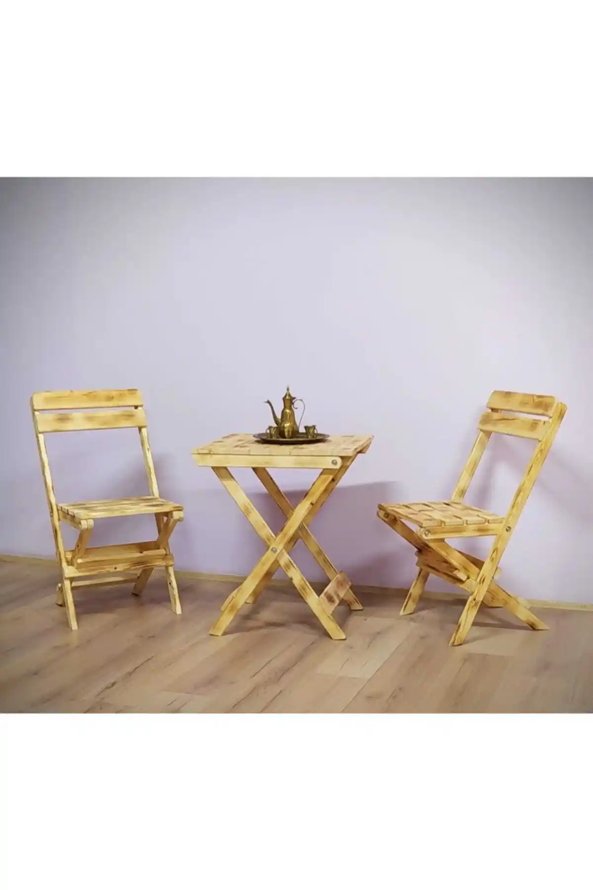 Ahşap Katlanabilir Masa ve Sandalye Setleri ile Fonksiyonel ve Estetik Dekorasyon Çözümleri