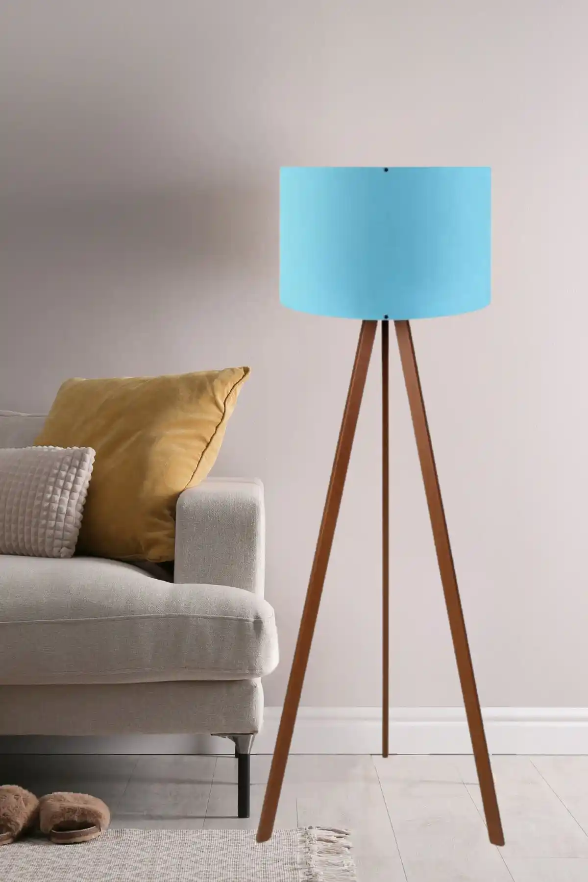 Ahşap Köşe Lambası ile Mekanlarınızı Sıcak ve Şık Hale Getirin