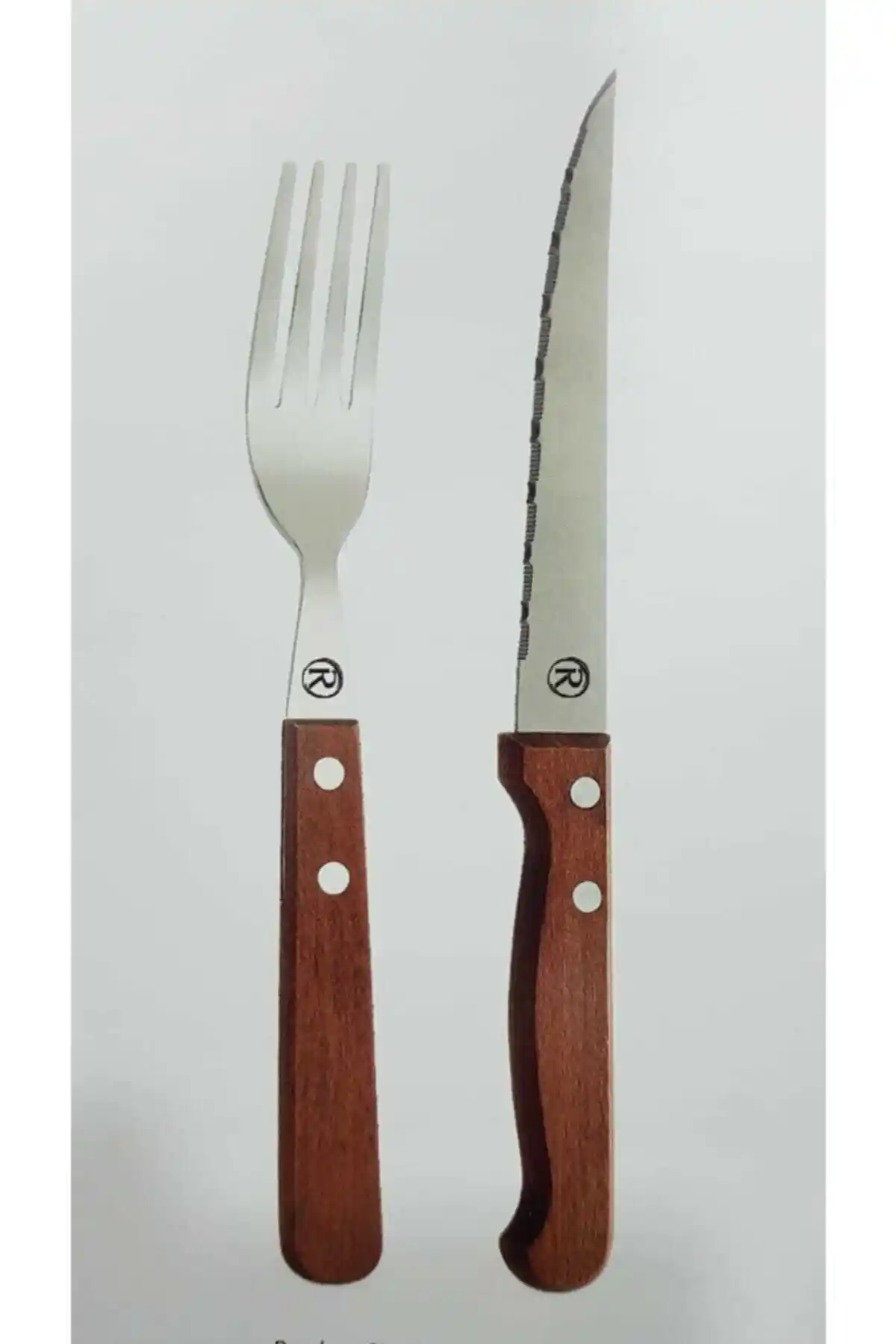 Ahşap Saplı Çatal Bıçaklar ile Doğal ve Şık Dekorasyon Çözümleri