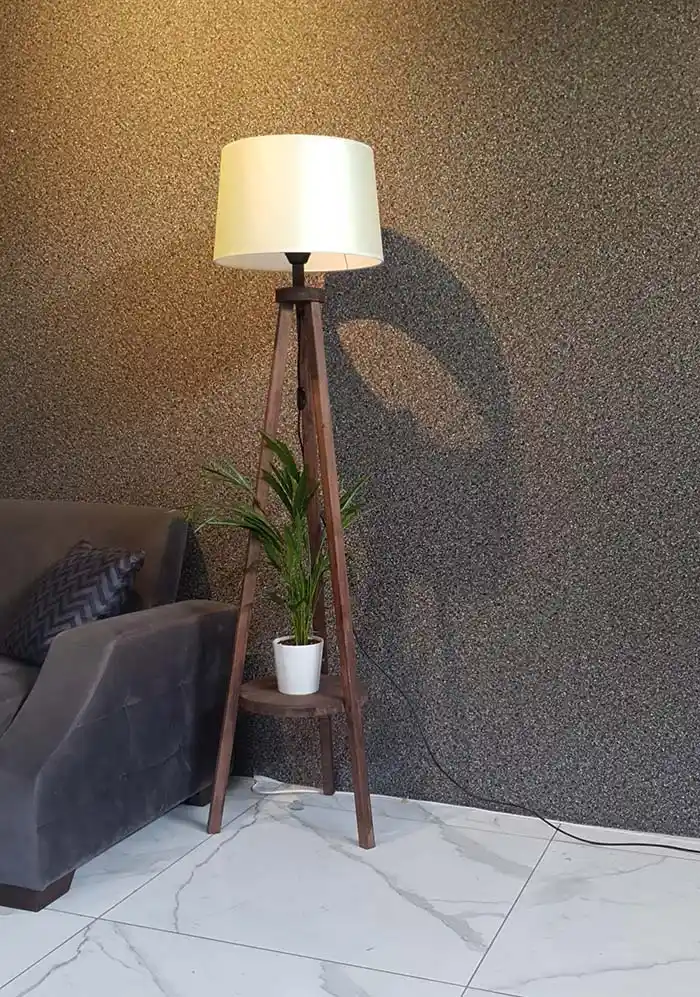 Ahşap Sehpalı Lambaderlerle Dekorasyonunuza Sıcaklık ve Şıklık Katın