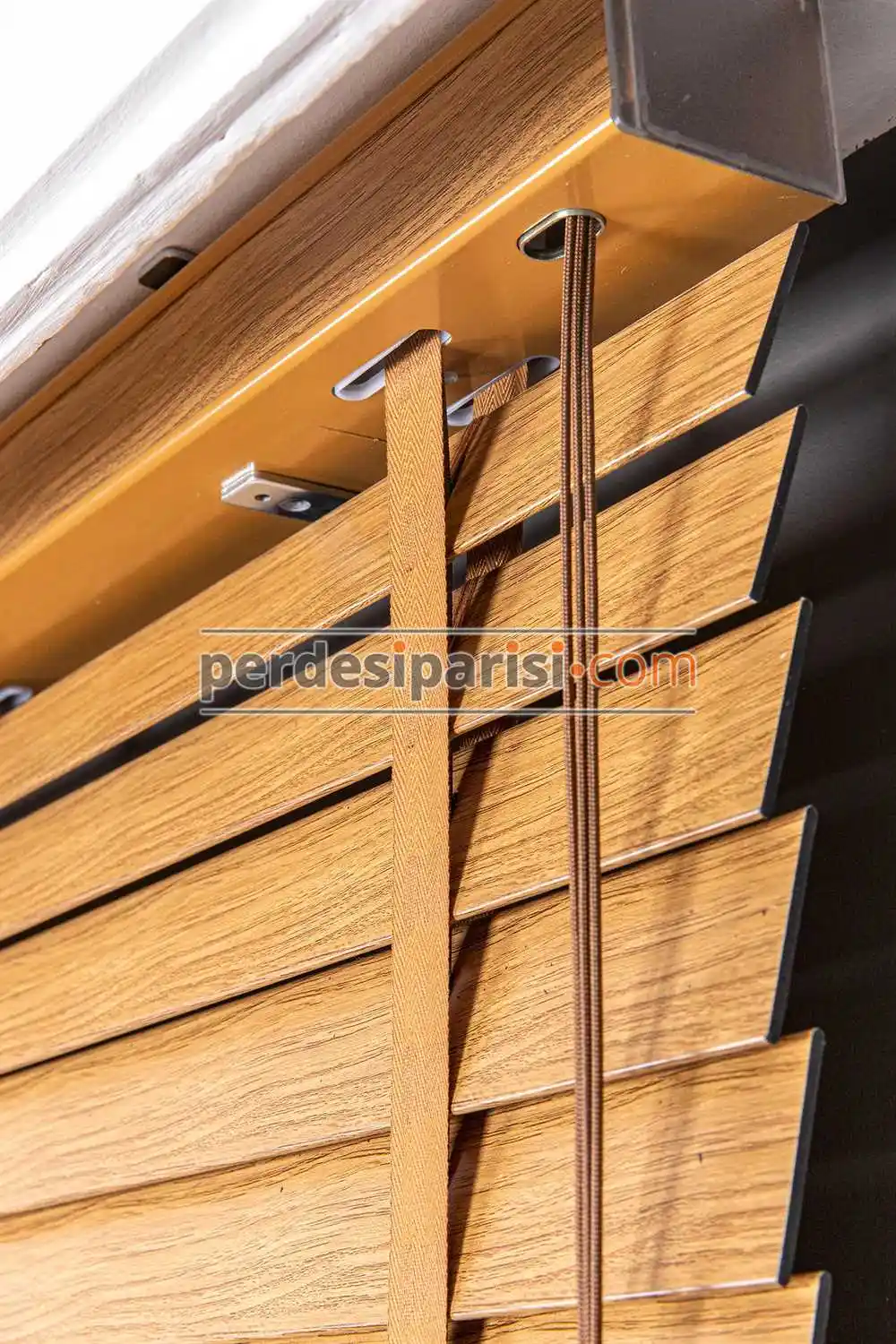 Ahşap Store Perdeler: Dekorasyonda Doğal ve Şık Bir Dokunuşun Avantajları ve Modelleri