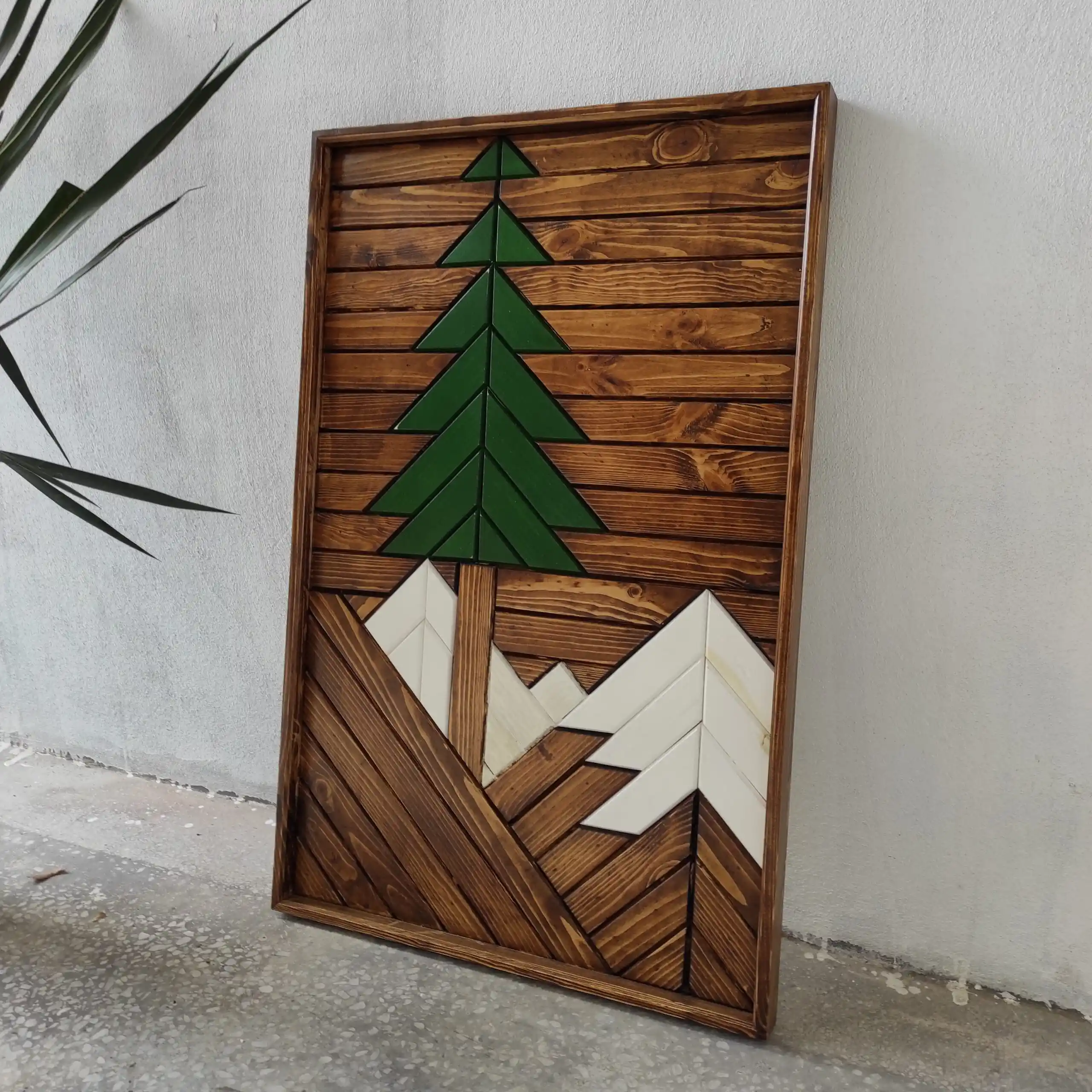 Ahşap tablolarla iç mekan dekorasyonunuzu zenginleştirin doğal ve estetik çözümlerle