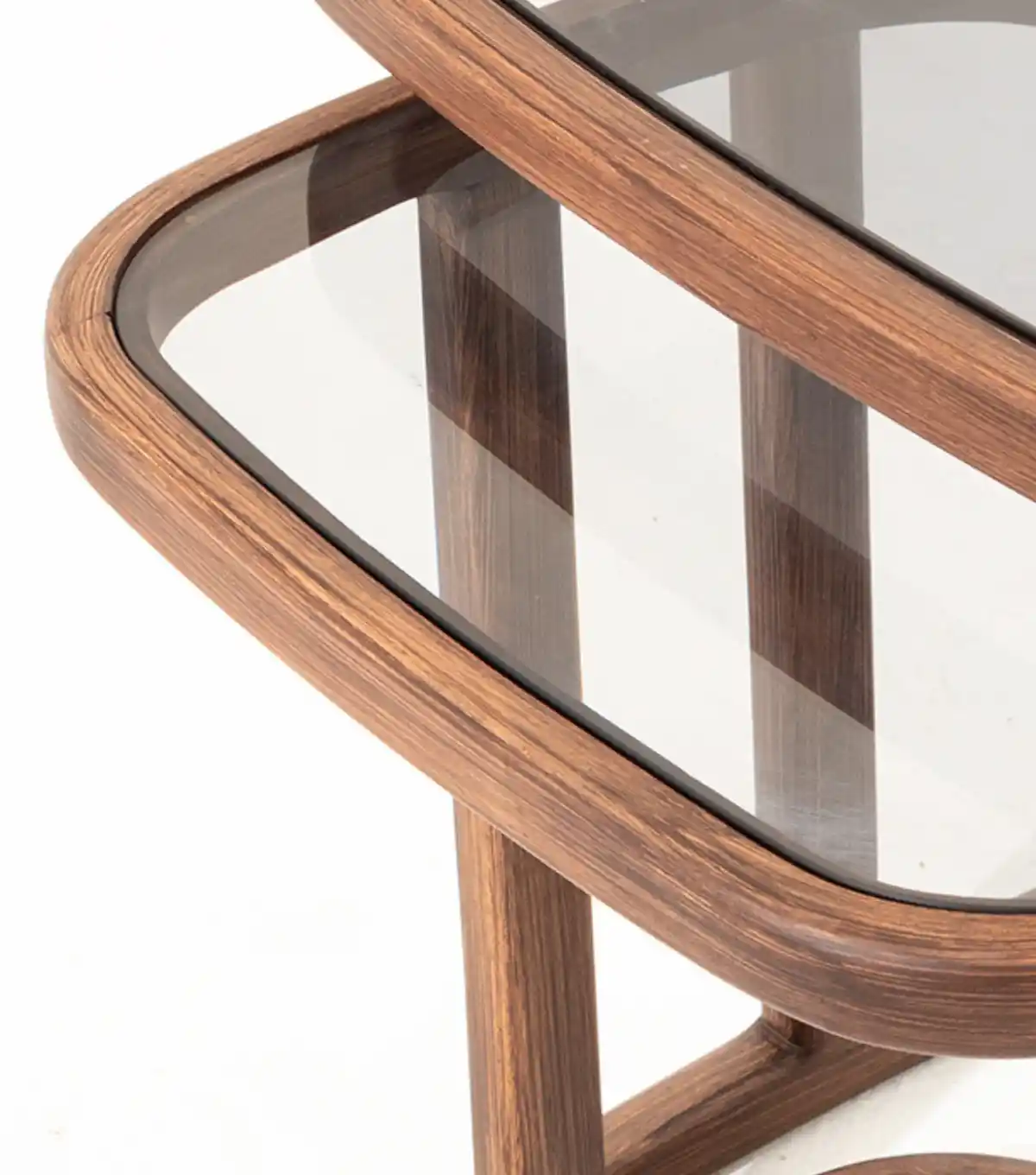 Ahşap ve Cam Sehpa Modelleriyle Modern ve Şık Oturma Alanları Yaratın