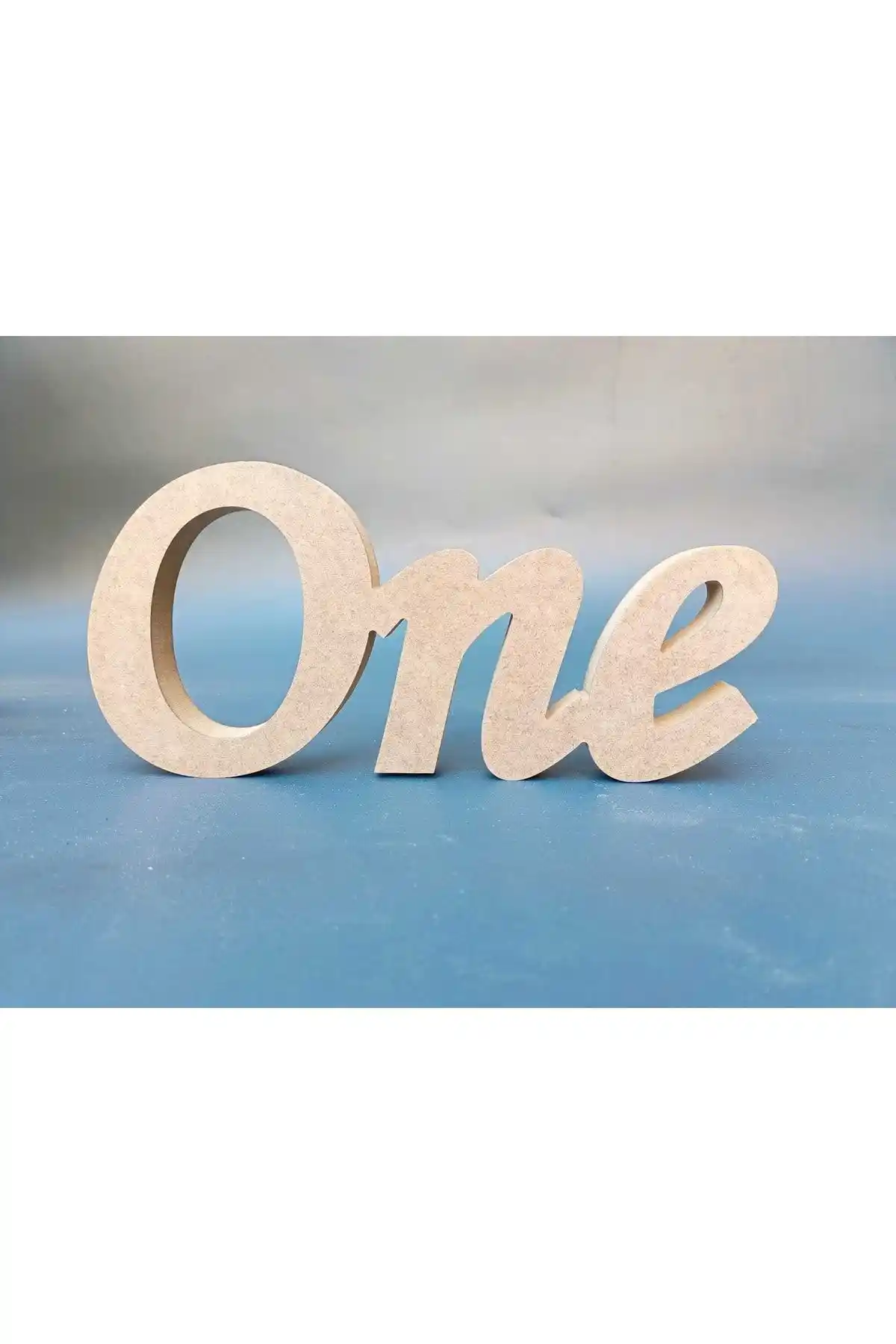 Ahşap Yazılar ile Dekorasyonda Sıra Dışı ve Doğal Bir Atmosfer Yaratma Rehberi