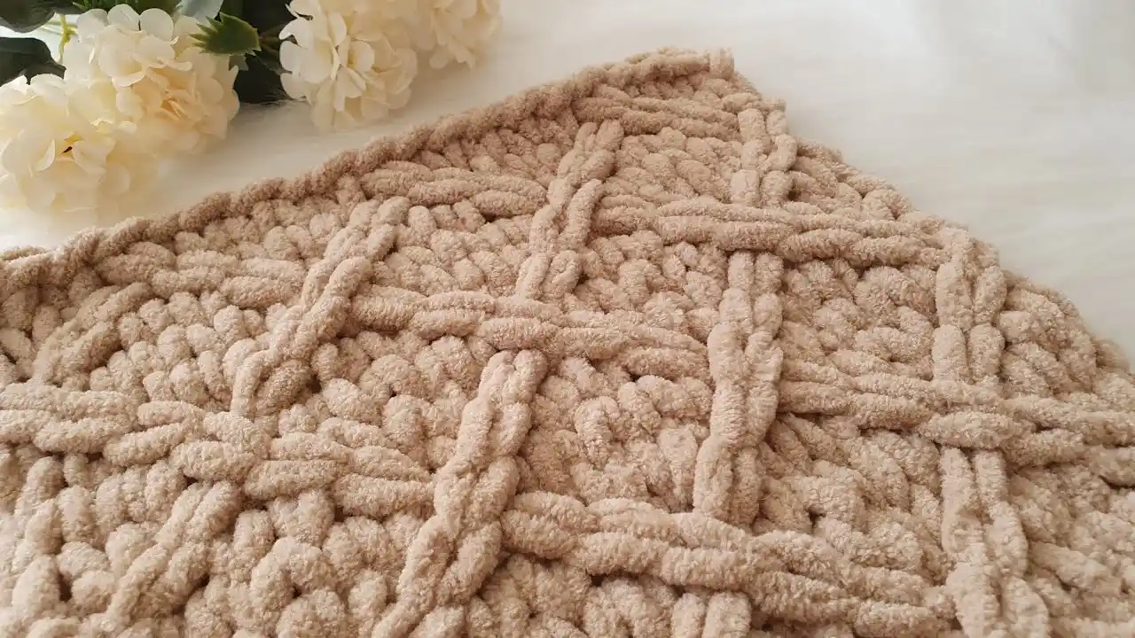 Alizé Puflu Battaniye Baklava Modeli ile Dekorasyonda Yenilikçi ve Şık Dokunuşlar