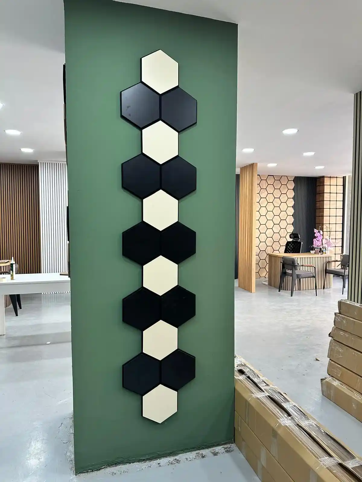 Altıgen Duvar Panelleri ile Modern ve Şık Mekân Dekorasyonu Rehberi