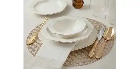 Altıgen Yemek Takımları ile Modern ve Şık Masa Dekorasyonu Rehberi