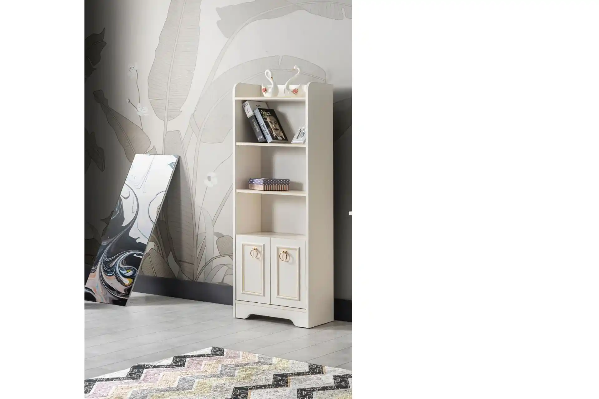 Altın Detaylı Kitaplıklar ile Modern ve Klasik Dekorasyonda Zarif Çözümler