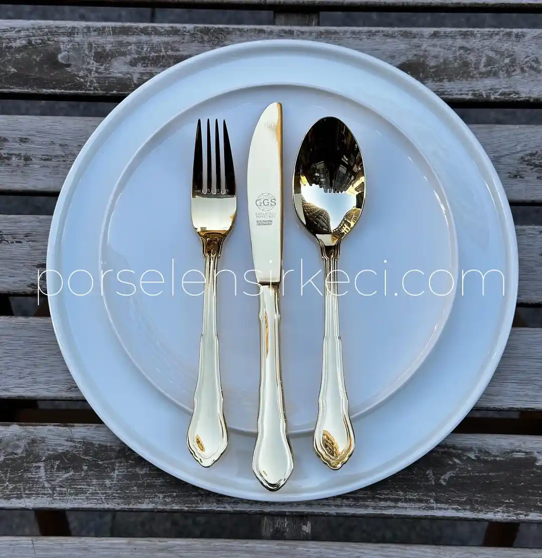 Altın Kaplama Çatal Kaşık Setleri ile Dekorasyonunuzu Şıklıkla Tamamlayın