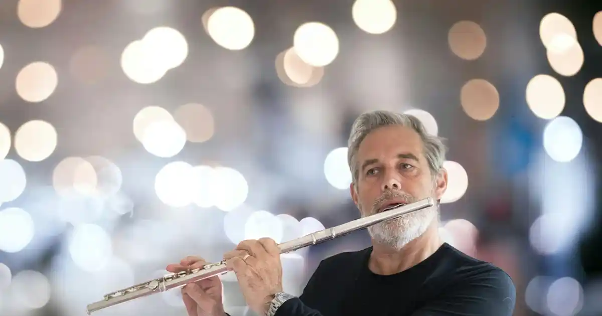 Altın ve Dekorasyon: Modern ve Klasik Mekanlarda Zarafet ve Lüks Yaratma Rehberi