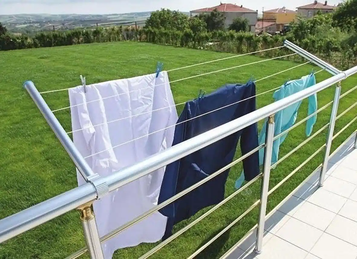Alüminyum Balkon Çamaşır Kurutmalıkları ile Dekorasyon ve Fonksiyonellik Sağlama