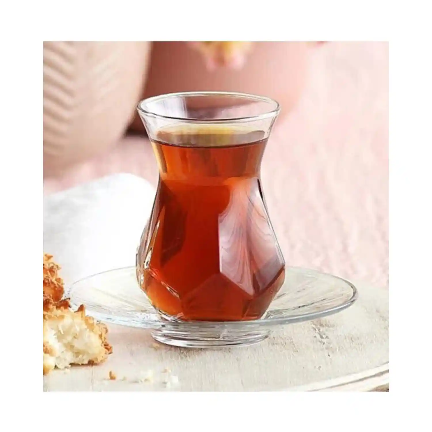 Alya Çay Bardağı Seti ile Dekorasyonunuzu Şıklık ve Fonksiyonellik Bir Arada Geliştirin