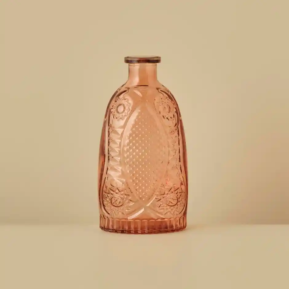 Amber cam vazo ile doğal ve şık dekorasyon fikirleri ve kullanım alanları