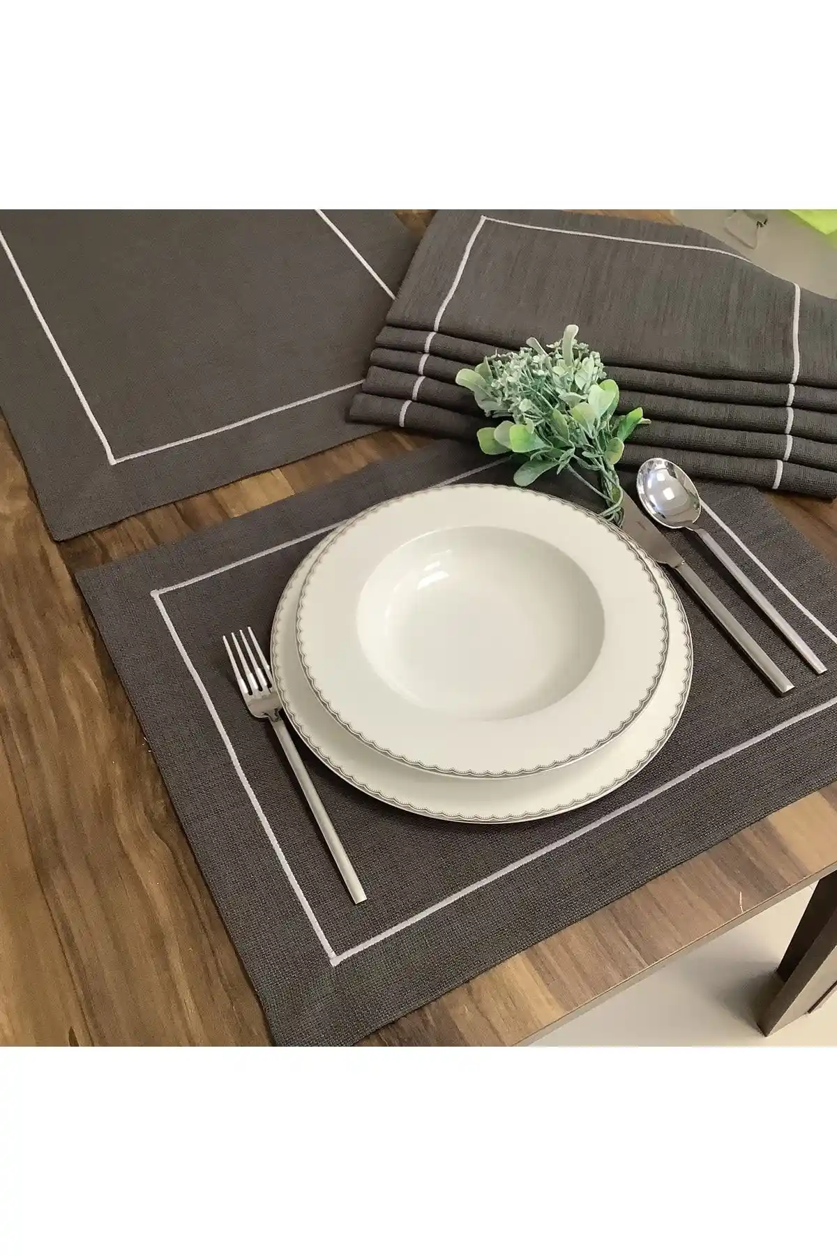 Antrasit Amerikan Servisleri ile Modern ve Şık Mutfak Dekorasyonları Rehberi