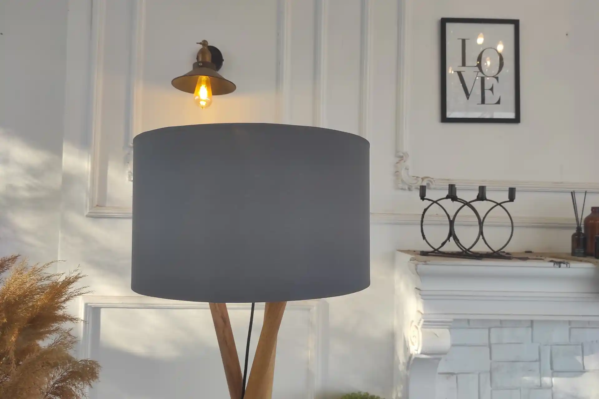 Antrasit Lambaderlerle Modern ve Şık Dekorasyon Çözümleri (75-90 karakter)