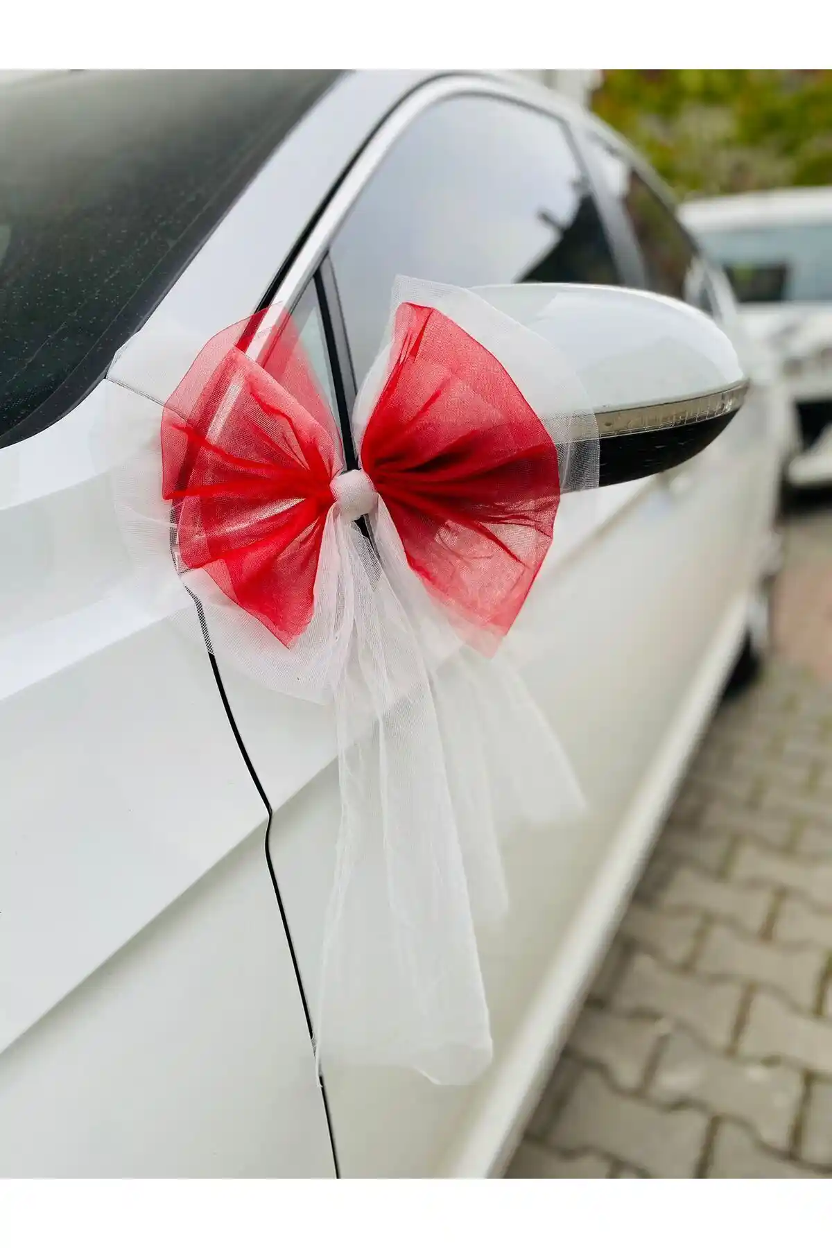 Arabalar İçin Konvoy Süsleri: Dekorasyonun Yenilikçi ve Eğlenceli Yüzü